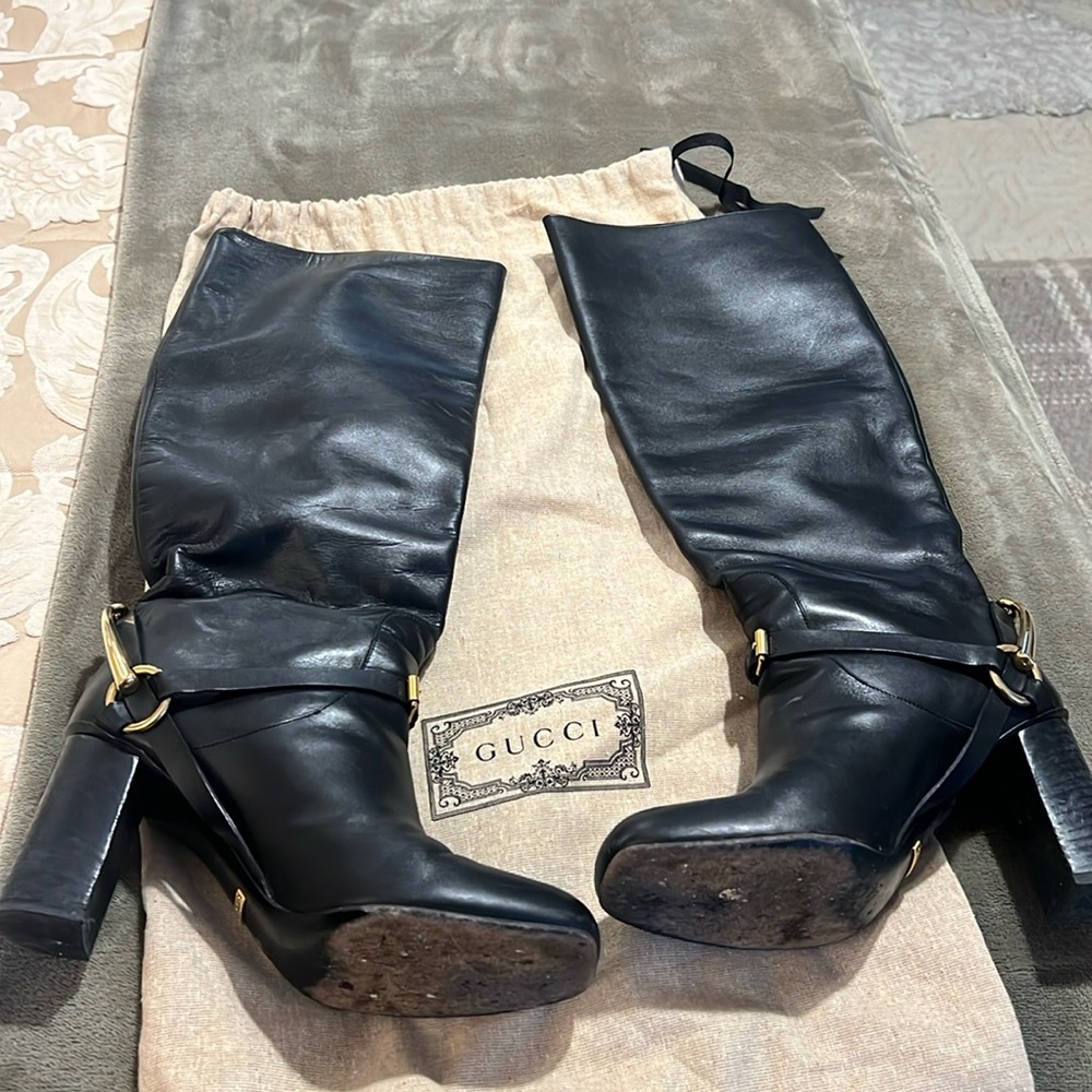 Gucci boots with signature horsebit!